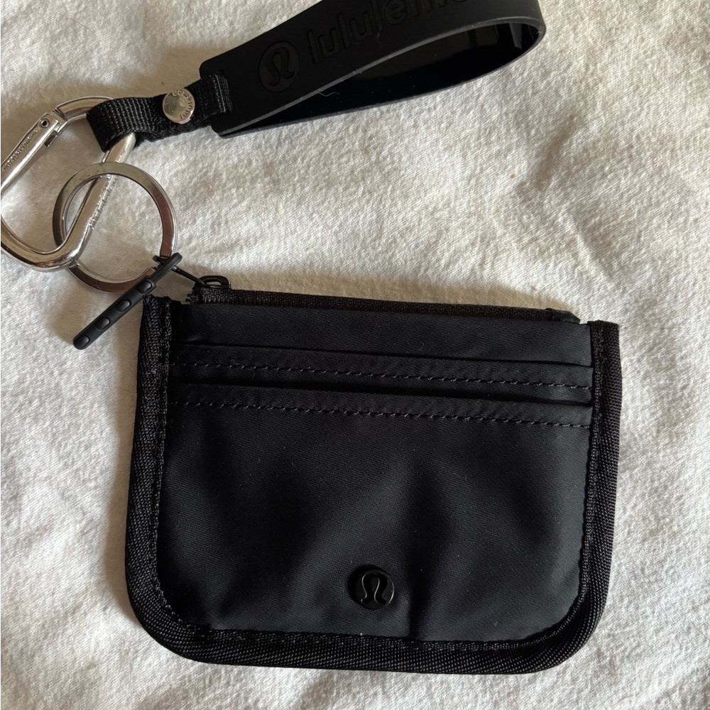 Lululemon True Identity Card Case and Silicone Keychain Black